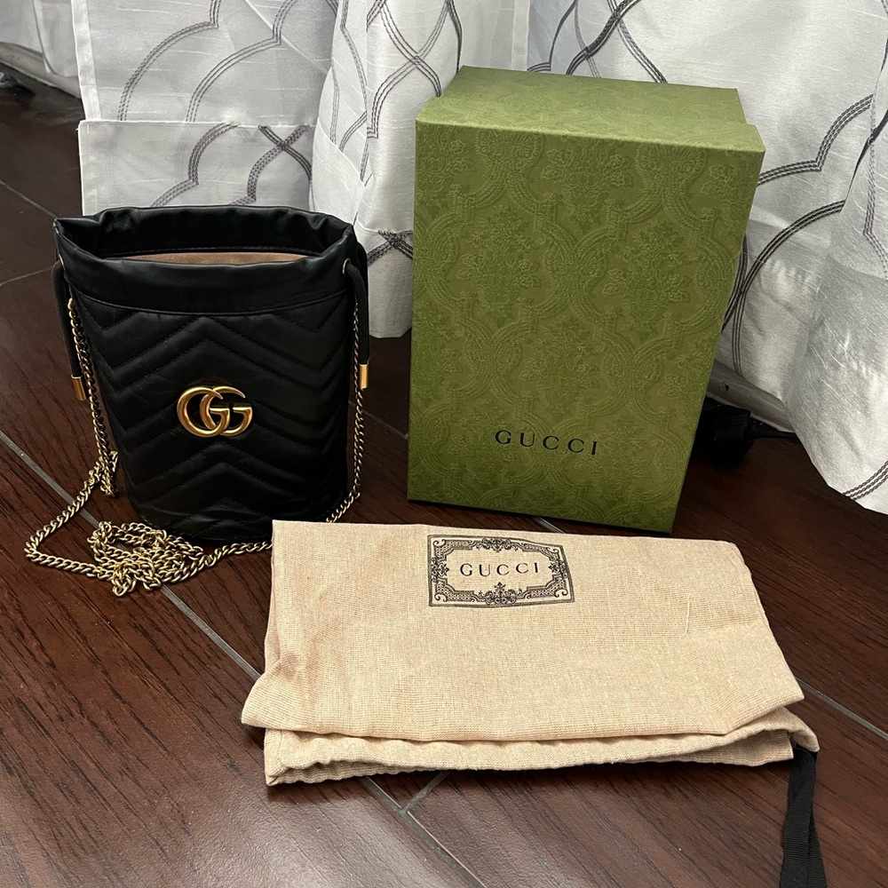 Gucci bucket bag